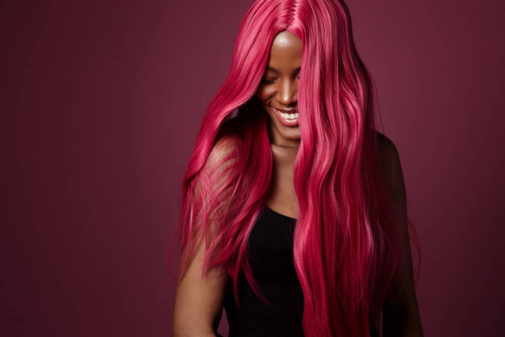 Cabello con tinte fantasía rosado