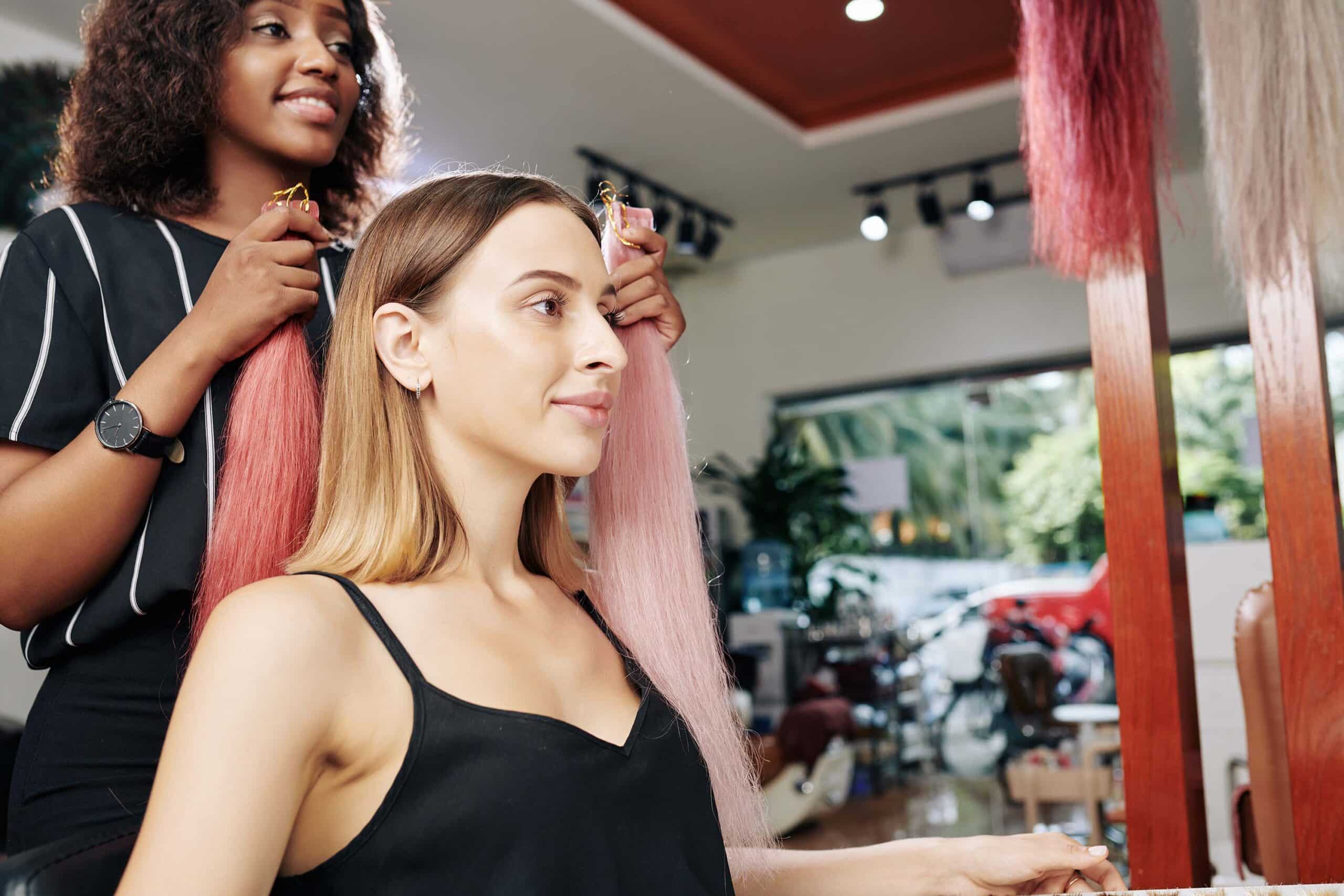 Guía sobre teñido de extensiones de cabello
